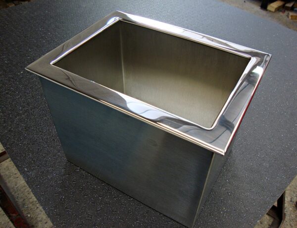 Polished stainless steel inset tank