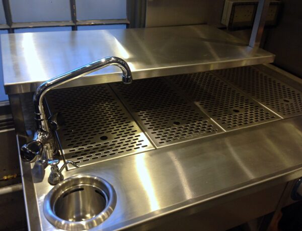 Stainless steel sink bench with drainer