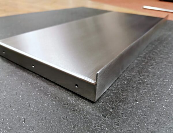Stainless steel worktop corner detail