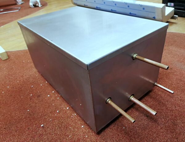 Stainless steel tank with copper pipes